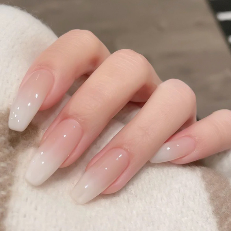 新年礼物ins风日系美甲贴片假指甲片网红同款女可爱成品可穿戴式裸色