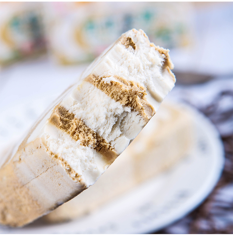 红宝石东北大板草原奶榛子奶冰淇淋冰激凌哈尔冰网红整箱批东北大阪