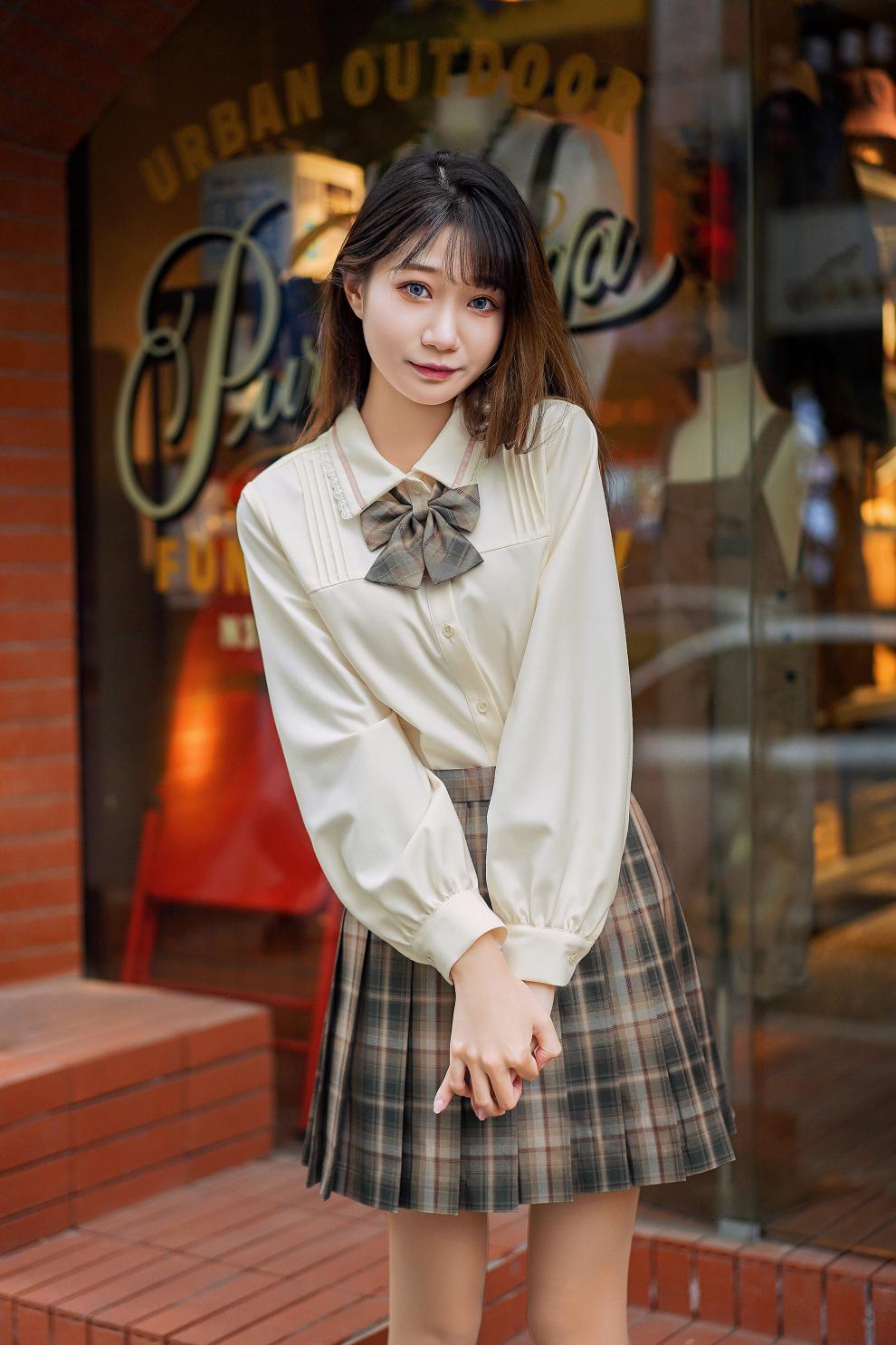 御茶家原创米色蕾丝领衬衫jk制服女百搭基础款秋冬季现货米色蕾丝领