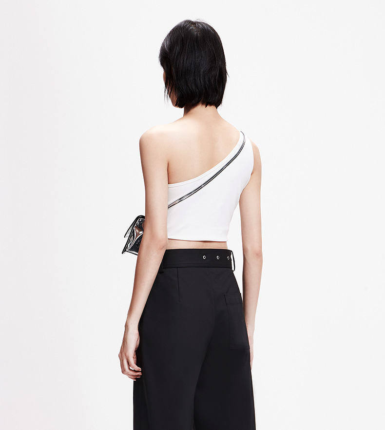 moco春季新品运动风丝光棉斜肩背心mai1vet007 摩安珂 黑色 m/165