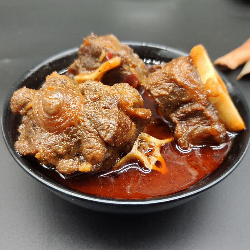 麻辣牛尾巴500g罐装香辣卤味熟食加热即食牛尾骨新鲜现做火锅食材