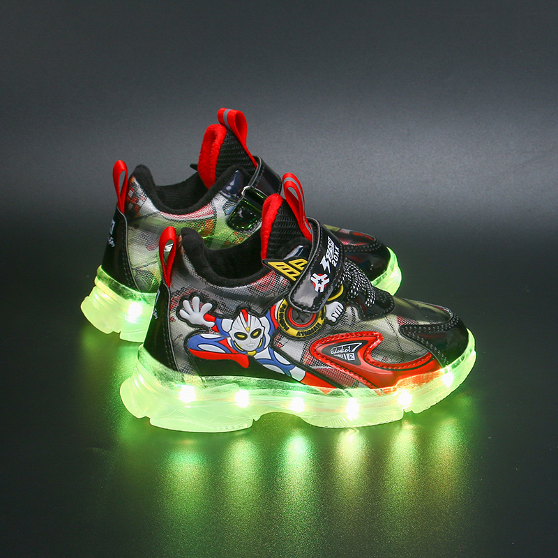 初夏新品史努比商场同款奥特曼鞋子男童充电七彩发光鞋儿童带灯宝宝