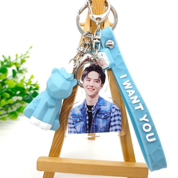 网红同款挂件王一博版双面亚克力钥匙扣包包挂件汽车挂饰周边应援礼物