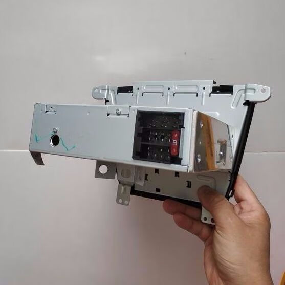 炫咔仕适用于荣威350 cd机,荣威350收音机 带usb拆车机不是全新 带