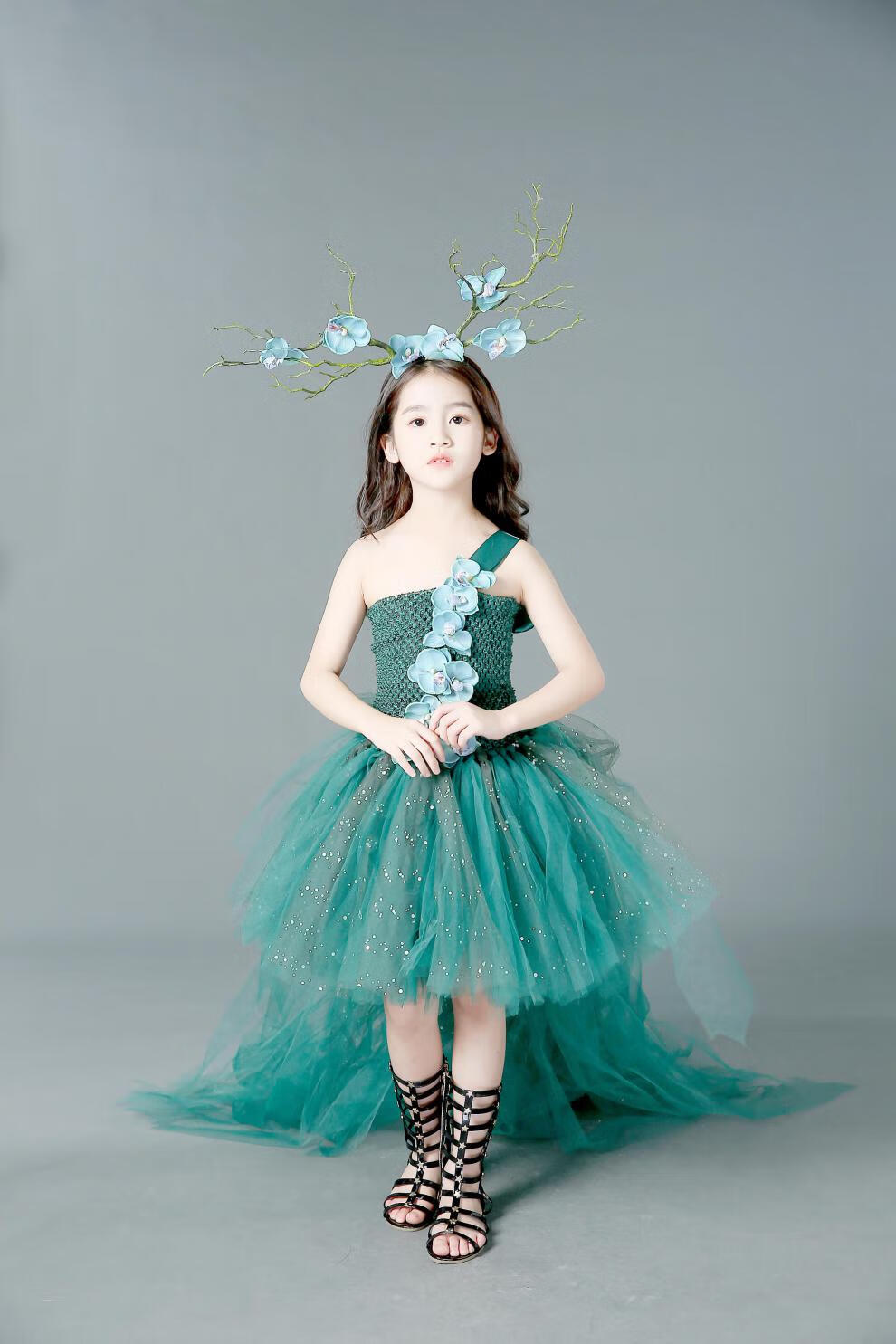 女童模特t台走秀礼服高端儿童小孩子亲子时装国潮森林主题马卡龙女孩