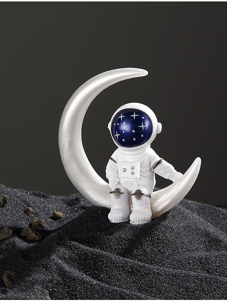 静佳小车车前摆件汽车中控台高端大气宇航员摆件小太空人模型汽车现代