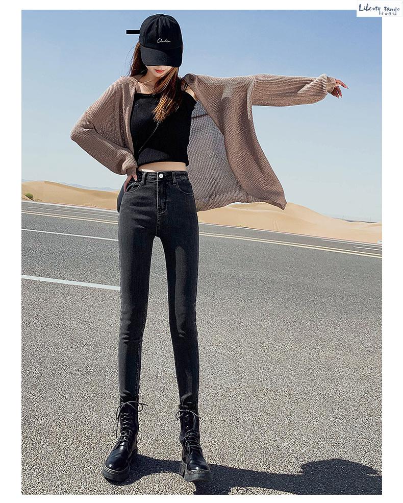 铅笔裤/小脚裤流行元素:纽扣裤门襟:拉链适用年龄:18-24周岁腰型:高腰