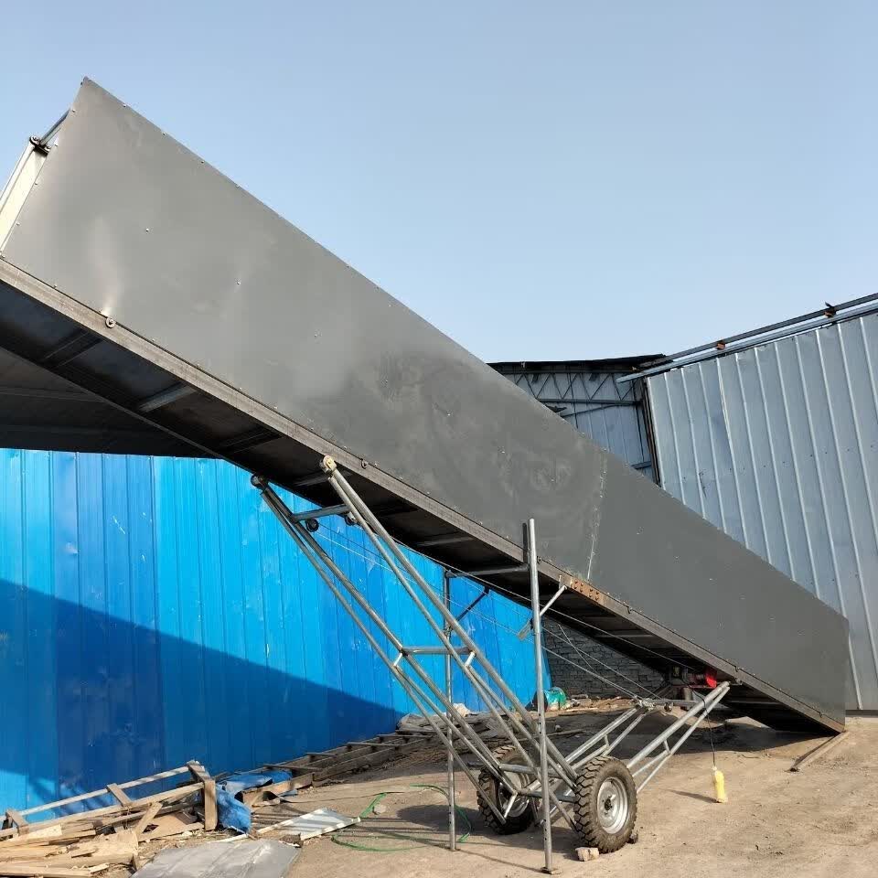 移动式升降装卸平台赶猪通道装猪爬梯出猪上猪卸猪台 4米长电动升降