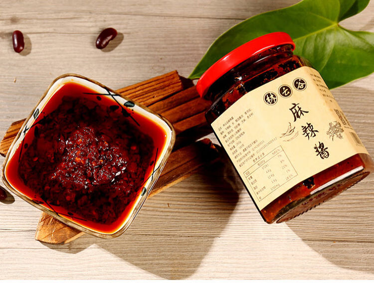四川香辣爆炒酱正宗四川特产香辣酱炒菜专用麻辣酱炒面拌饭酱农家辣椒