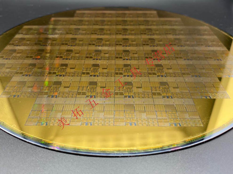 晶圆8寸光刻片集成电路半导体硅片芯片ic中芯展会科适 12寸光刻晶圆09