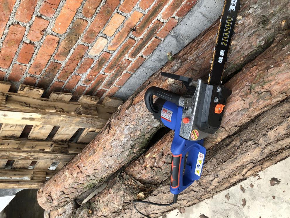 电锯家用插电式电链锯砍柴伐木手持式自动泵油木工电动锯子锯柴凯勒普