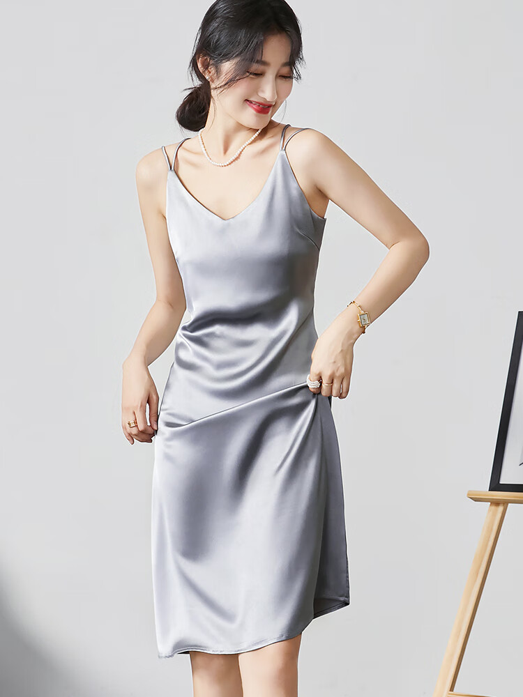 珂梵图醋酸缎面连衣裙外穿气质收腰中长款裙子内搭v领仿真丝吊带裙女