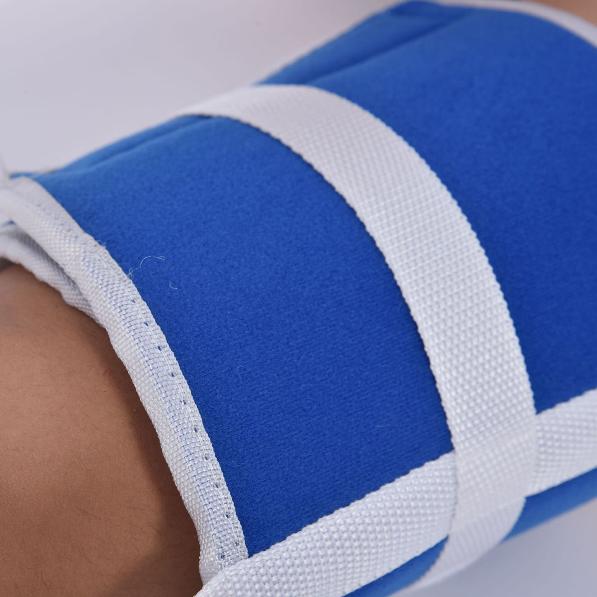 下肢牵引带大腿小腿膝盖髌骨踝部拉伸牵引器固定带白色l