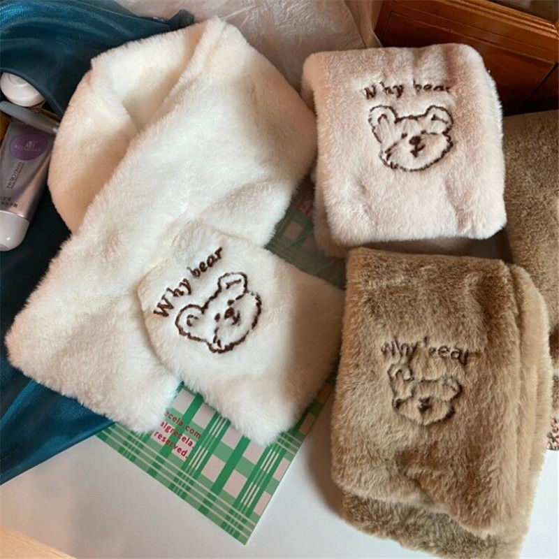 光格自制ins风刺绣小熊柔软毛绒围巾秋冬少女心百搭加厚可爱卡通围脖