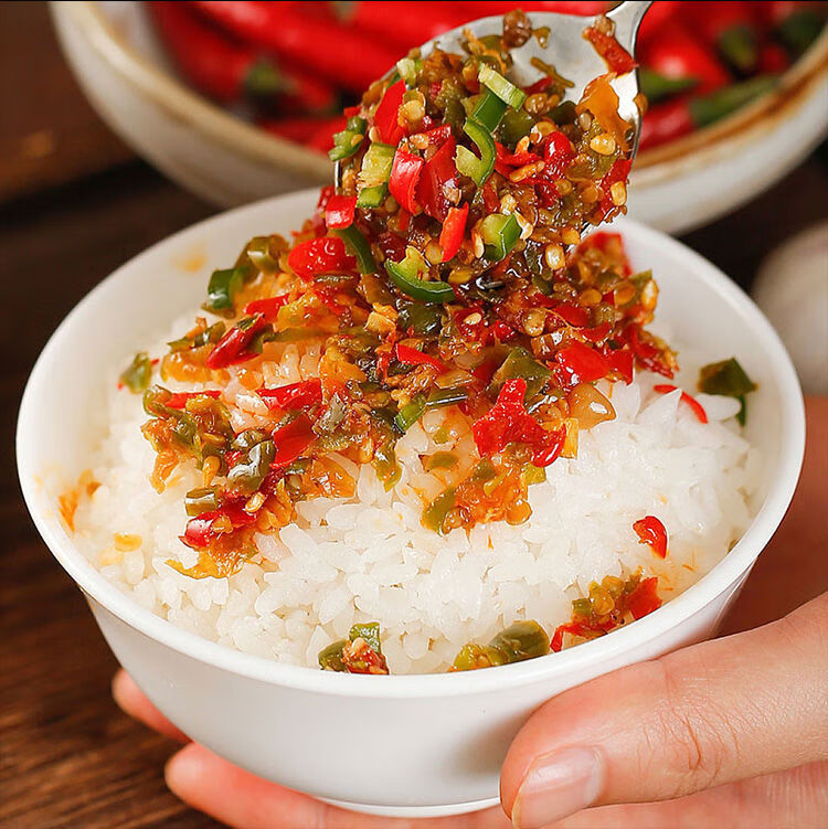 双椒酱剁椒酱蒜蓉酱辣椒油下饭菜拌饭酱辣椒酱特辣香辣灯大嫂蒜蓉剁椒