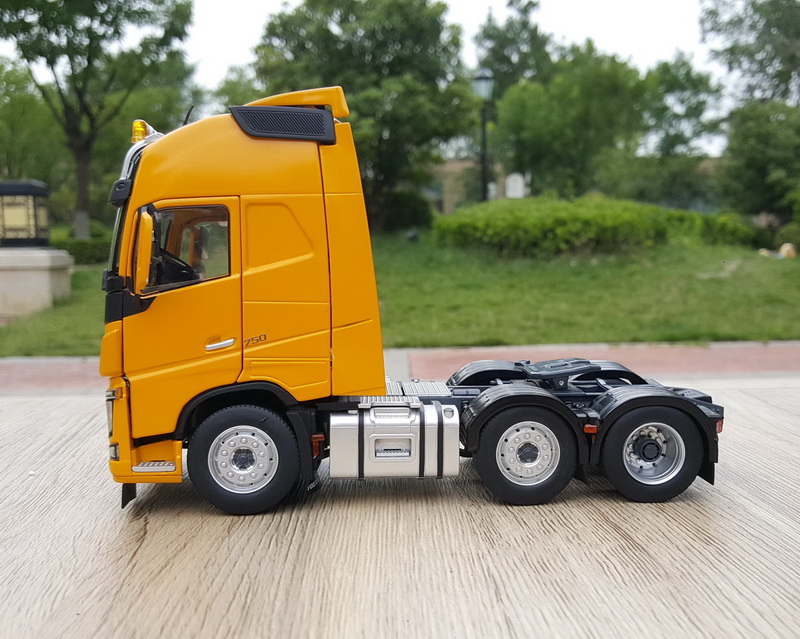 牵引车拖头平板运输卡车volvo沃尔沃fh163轴合金汽车模型132沃尔沃