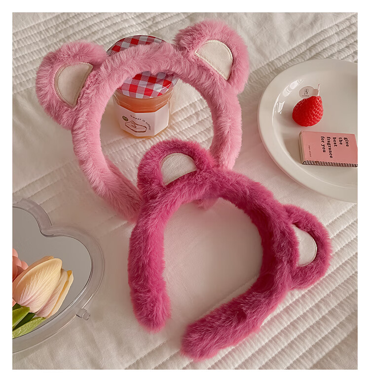 发箍草莓熊秋冬毛绒 白鹿熊耳毛绒发箍女秋冬草莓熊洗脸敷面膜头箍