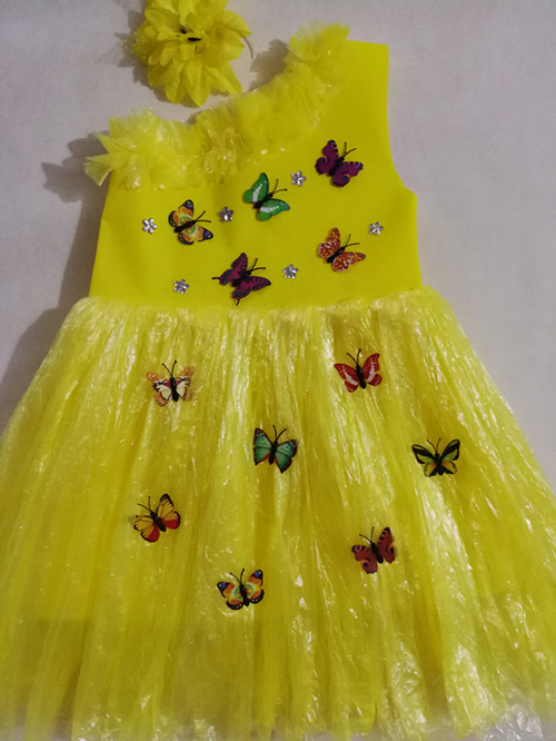 环保衣服走秀儿童 儿童环保演出服装无纺布塑料袋手工制作衣服时装