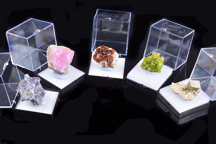 矿石收纳盒亚克力矿物标本水晶盒收纳盒原石矿石岩石收藏展示架小格子