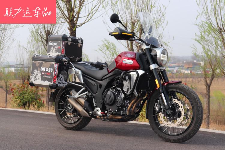 适用珠峰凯越500f改装三箱侧箱专用铝合金边箱防水快拆尾箱45尾箱贴画