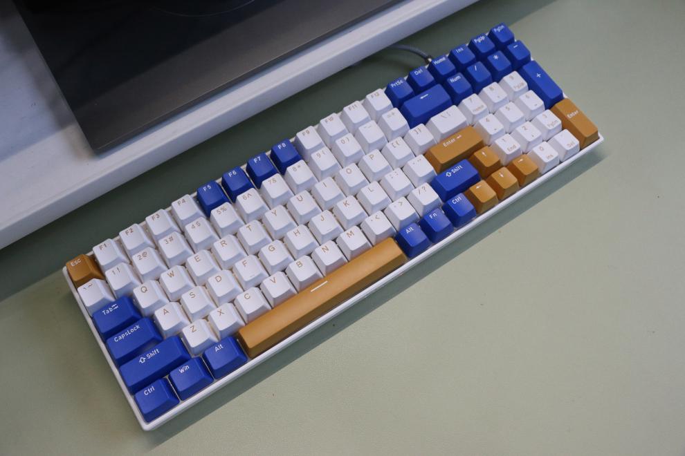 sanwa supplyganss 高斯键帽绀宇黄二色成型oem高度小全套键帽适配87