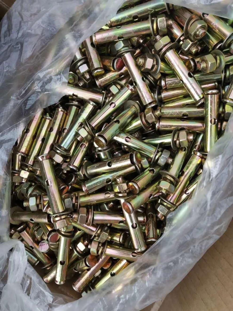 kankeirr整盒国标镀彩膨胀螺栓带孔拉爆螺丝吊顶空调拉爆681012m