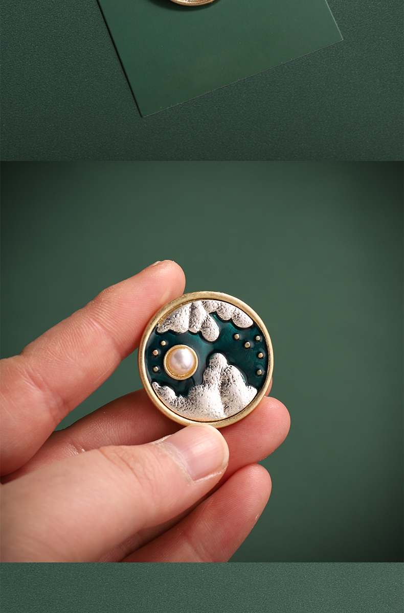 复古胸针情侣一对日月宫廷徽章胸章西装大衣包包配饰男女别针扣69moon