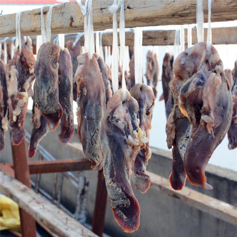 季桥咸猪头淮安特产咸猪头肉整只带骨猪脸耳舌农家风干年货房记 9斤 