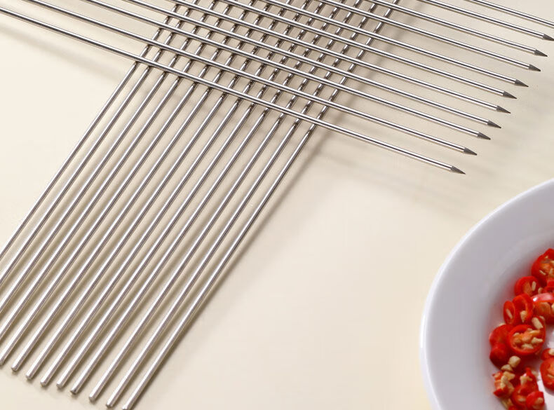 烧烤铁签子批发304不锈钢圆扁签子羊肉烤串签家用签字串针加粗长20支