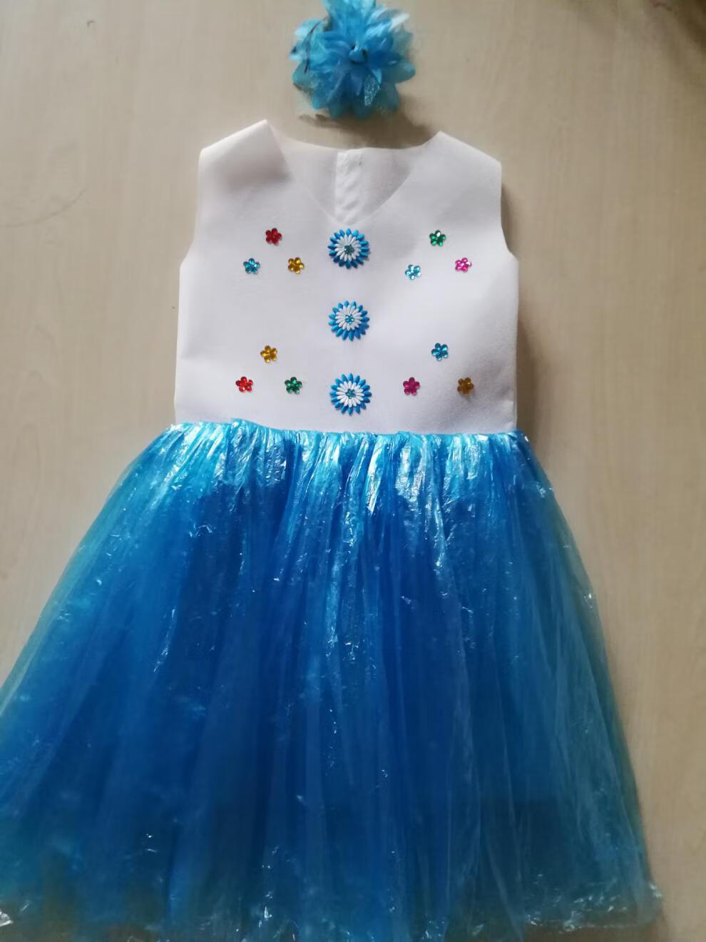 man儿童环保演出服装无纺布塑料袋手工制作衣服时装走秀亲子装公主裙