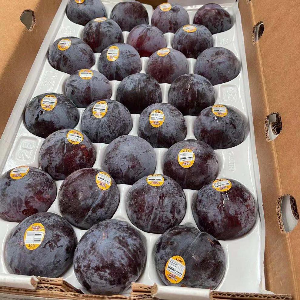 美国恐龙蛋3611黑金刚散装2斤4斤进口黑布林红肉李子甜脆多汁水果2斤