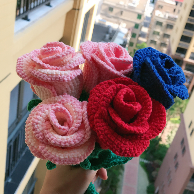 母节手工y玫瑰花花束材料包钩针毛线编织花朵成品制作情人节送礼物