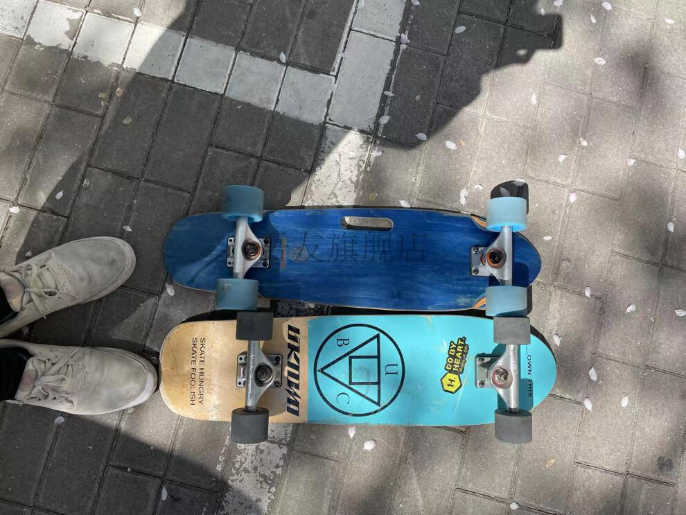 滑板校园代步新手成人儿童刷街公路轮非陆冲 升级bones轴承备注非提手