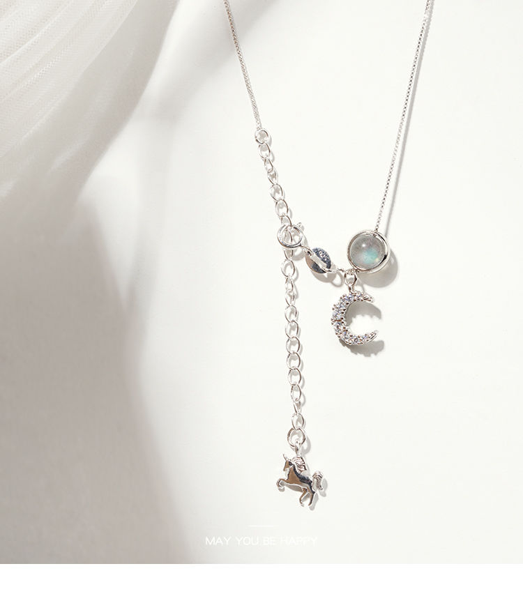 项链女学生韩版简约设计独角兽月亮锁骨链抖音闺蜜款独角兽月光石项链