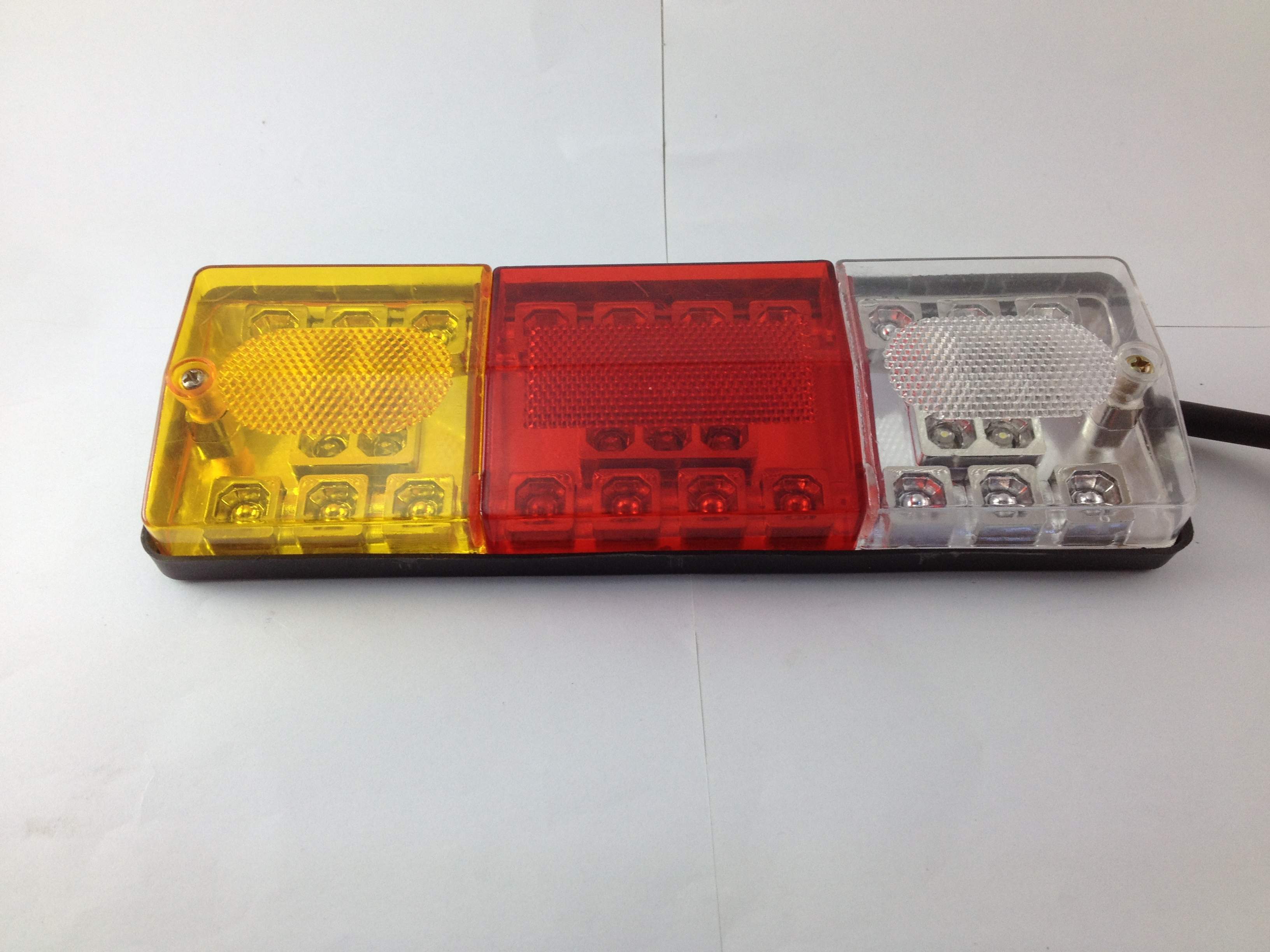 电动三轮车led后尾灯总成通用转向灯刹车灯行车灯倒车灯12v48v60v led