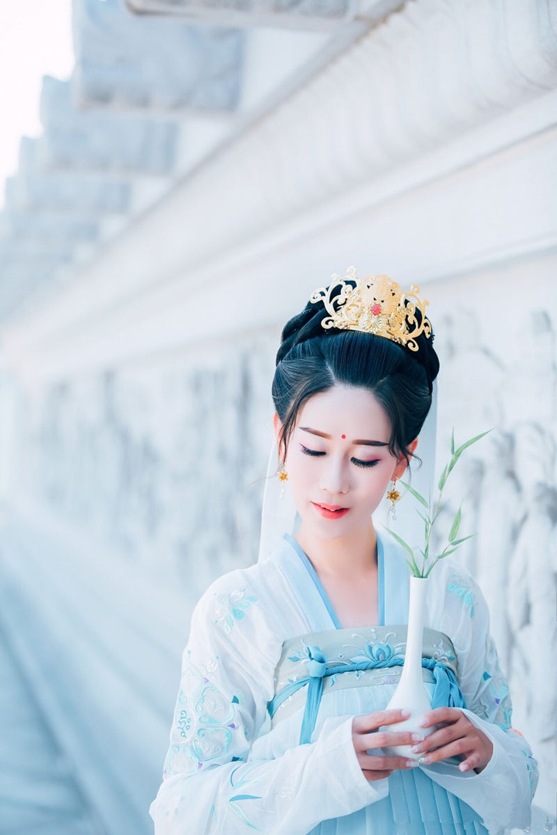 依锦艾古装套装女汉服女女齐胸对襟襦裙春夏款绣花日常小清新慈航净单