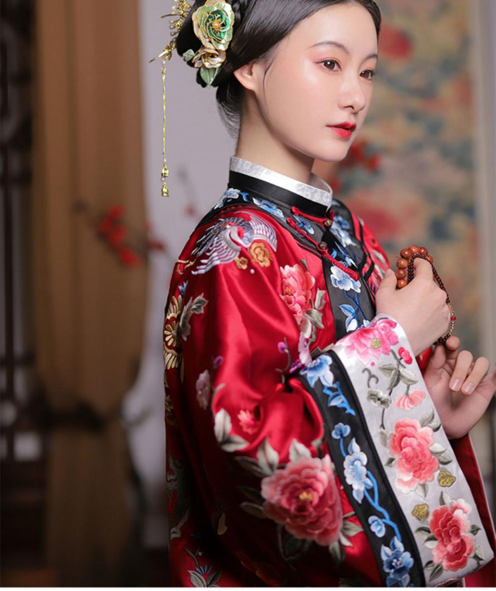 晚清女装2021春夏新款复刻晚清红色盘扣大襟高端仿绣花改良氅衣旗袍