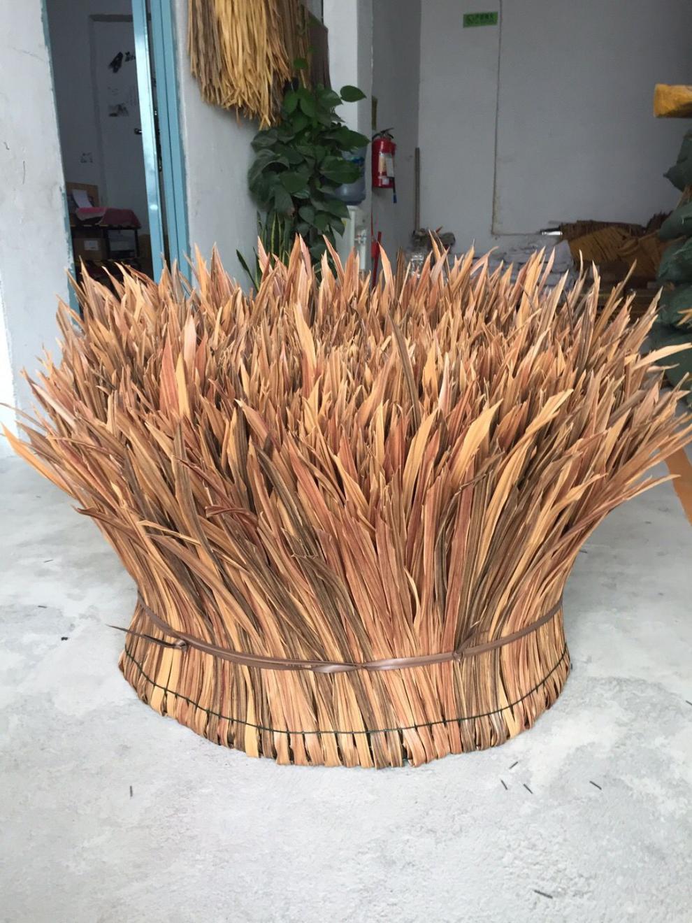 鹿凌青茅草屋塑料仿真茅草pe假稻草屋檐装饰仿毛草编制1米草黄色30x50