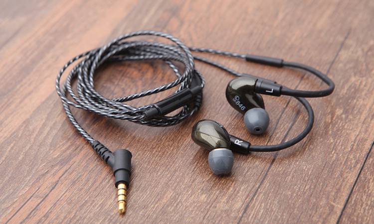 diy耳机入耳式ie800舒尔se846动铁耳机十二单元diy入耳式重低音蓝牙se