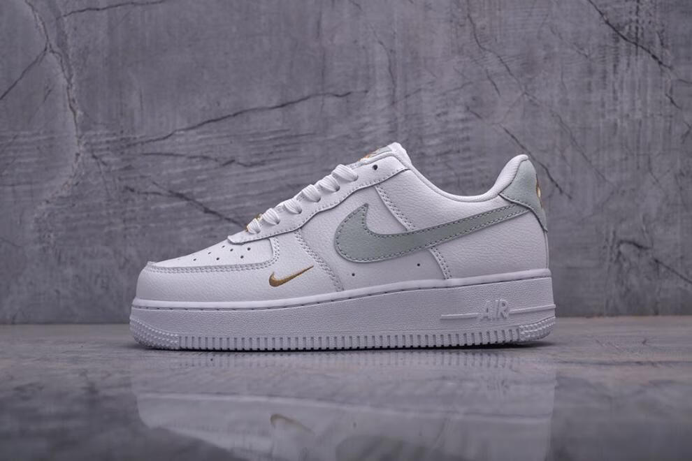 公司级 空军一号白灰金迷你钩af1寿桃低帮双钩休闲男女板鞋cz0270 cz