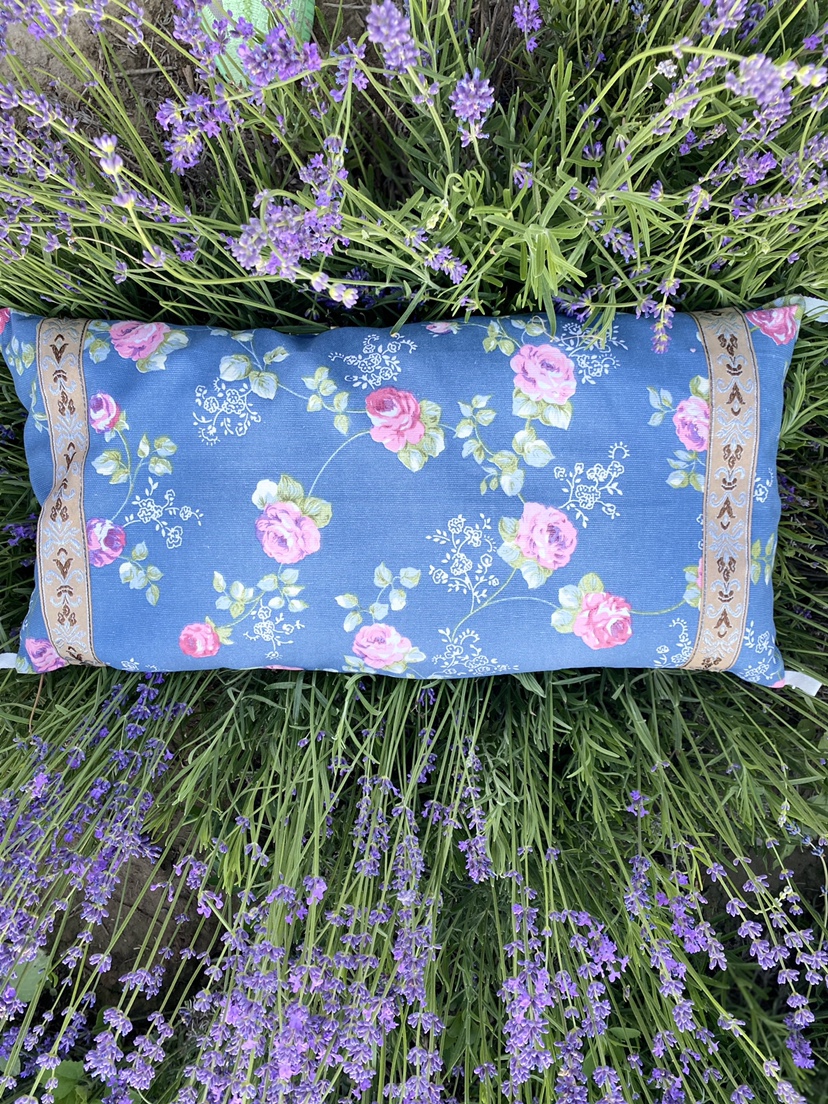 新疆伊犁纯薰衣草枕头 薰衣草填充纯花枕头小方枕头单个装安神眠驱蚊