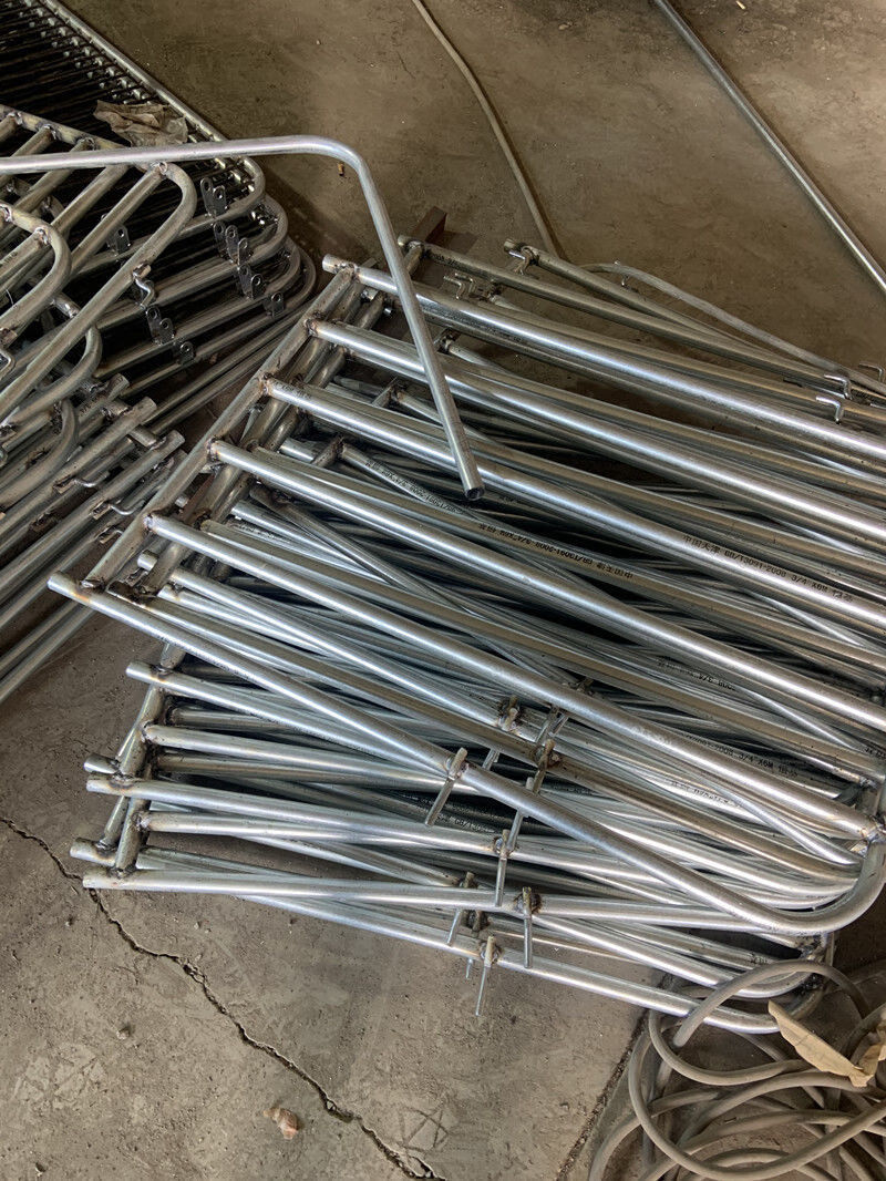 养猪设备猪圈门猪用圈门猪舍猪圈门镀锌管带配件猪栏门母猪产床门