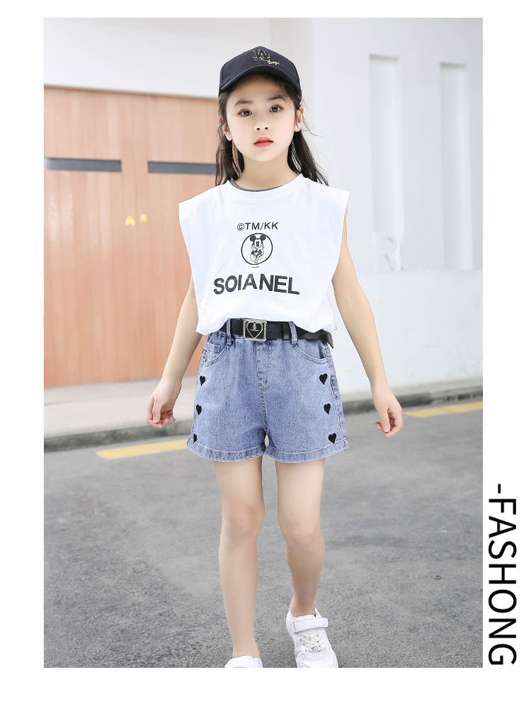 女童短裤新款2021夏季女童牛仔短裤宽松休闲时尚破洞女孩外穿牛仔短裤