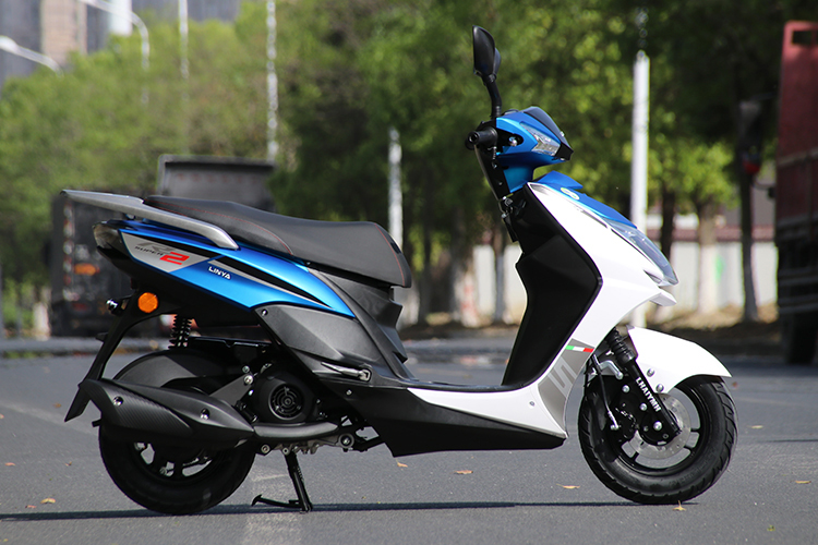 全新r2雅款式125cc踏板摩托车国四电喷四冲程可上牌定制颜色定金