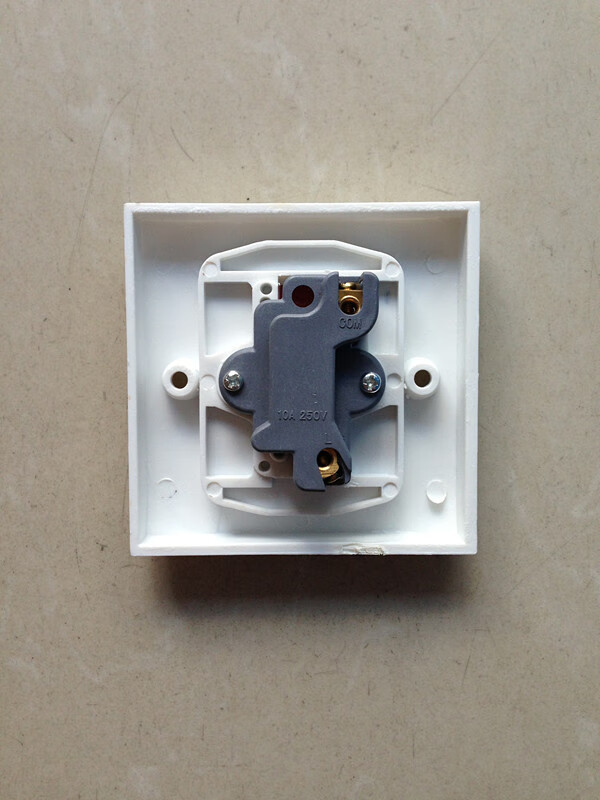 森尼(senni)86型墙壁防水开关 卫生间厨房 防水单开面板 灶台开关