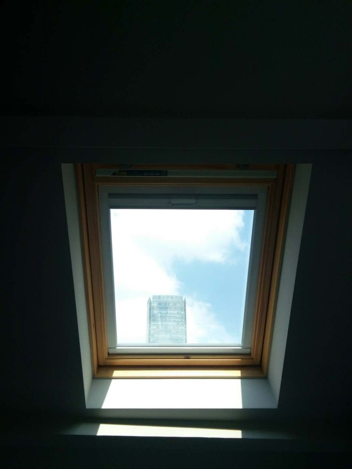 阁楼天窗遮阳帘阳光房斜屋顶遮光防晒窗帘手动电动蜂巢帘天棚帘卡其色