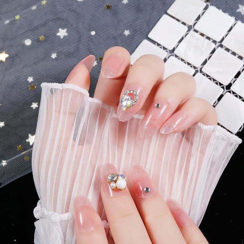 【精选】2021新款网红同款新娘美甲法式渐变皇冠钻石穿戴甲可拆卸指甲