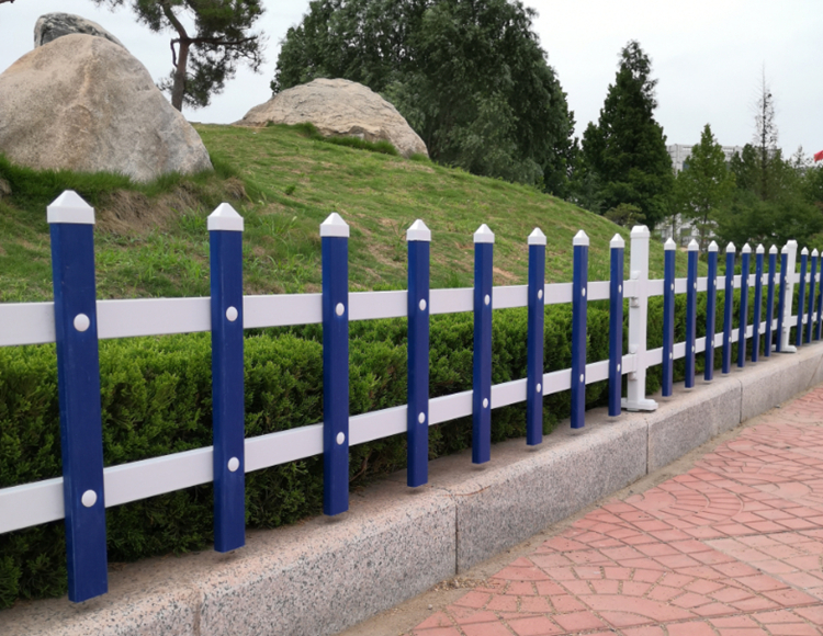 路边护栏草坪护栏pvc塑钢花园围栏绿化栅栏小栏杆非标定制禧乐宁草