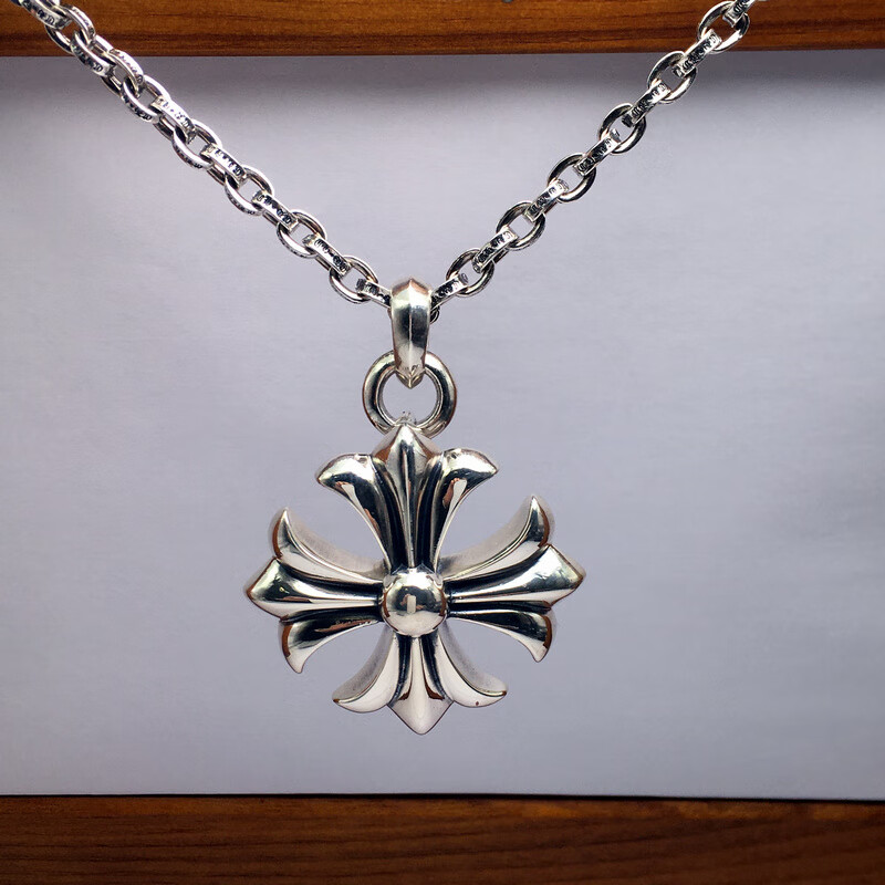 提伯斯欧美嘻哈克罗心长款十字架项链情侣学生潮男字母毛衣链女吊坠