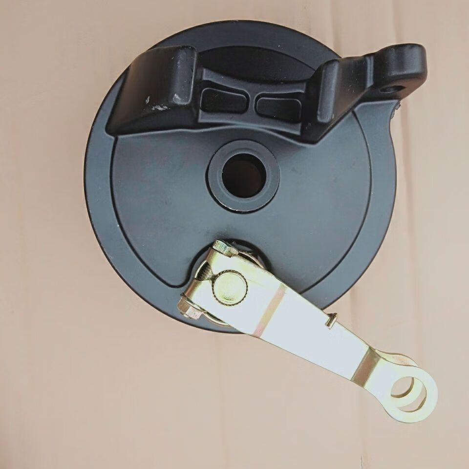 qefh刹车鼓总成c125后鼓刹电瓶车110刹车总成电摩后刹 16c卡槽刹车带